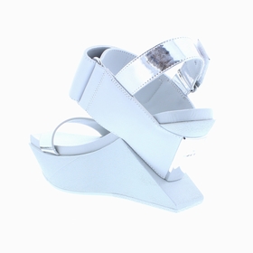 CHAUS DELTA WEDGE SANDAL