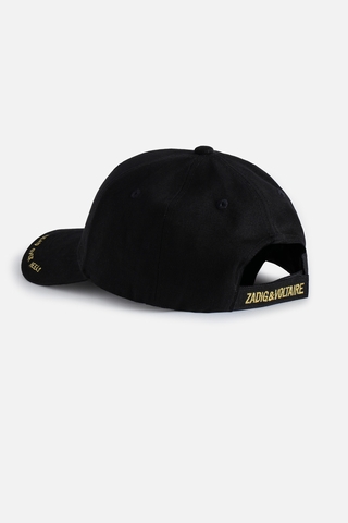 Voltaire Vice black cotton baseball cap.
The Head Over Heels Baseball Cap is part of the VOLTAIRE VICE capsule. Zadig&Voltaire is experimenting with a new creative space, where freedom is the watchword. The brand is adding its signature to everyday objects that are both practical and decorative, where design is as important as purpose.

- Black cotton baseball cap
- Gold contrasting wings embroidery on the front
- Adjustable strap
Diameter: 19 cm

Composition

100% COTTON