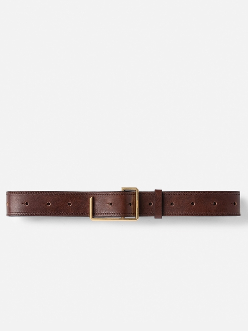 Women's belt in brown leather with gold-tone C buckle. -