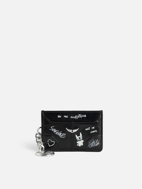 Vintage-effect patent leather card holder with medallion