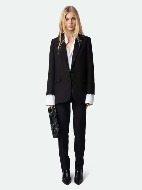 Tailored structured blazer with button-up fastening and