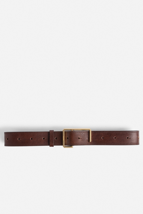 Women's belt in brown leather with gold-tone C buckle. -