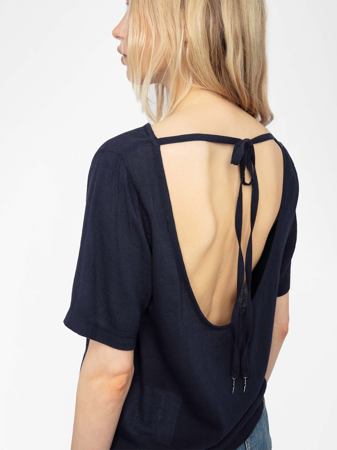ELLA T-SHIRT
