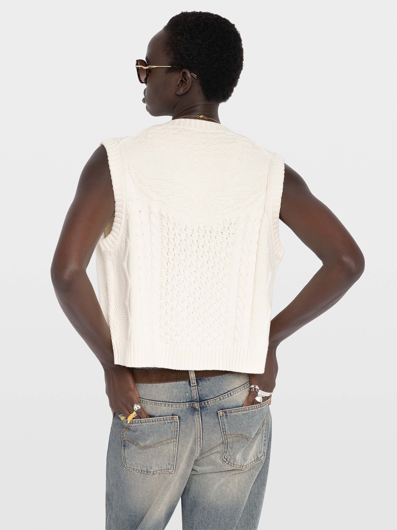MALLY SLEEVLESS VEST