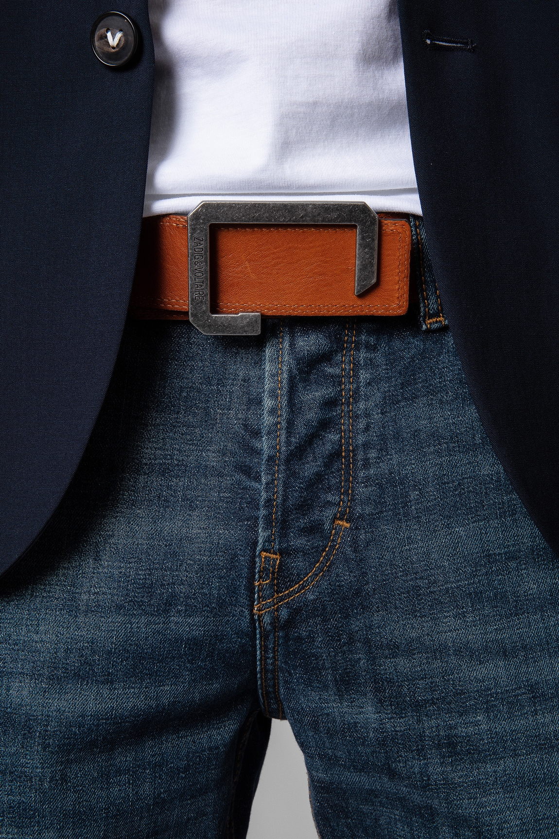 THE REVERSIBLE BELT