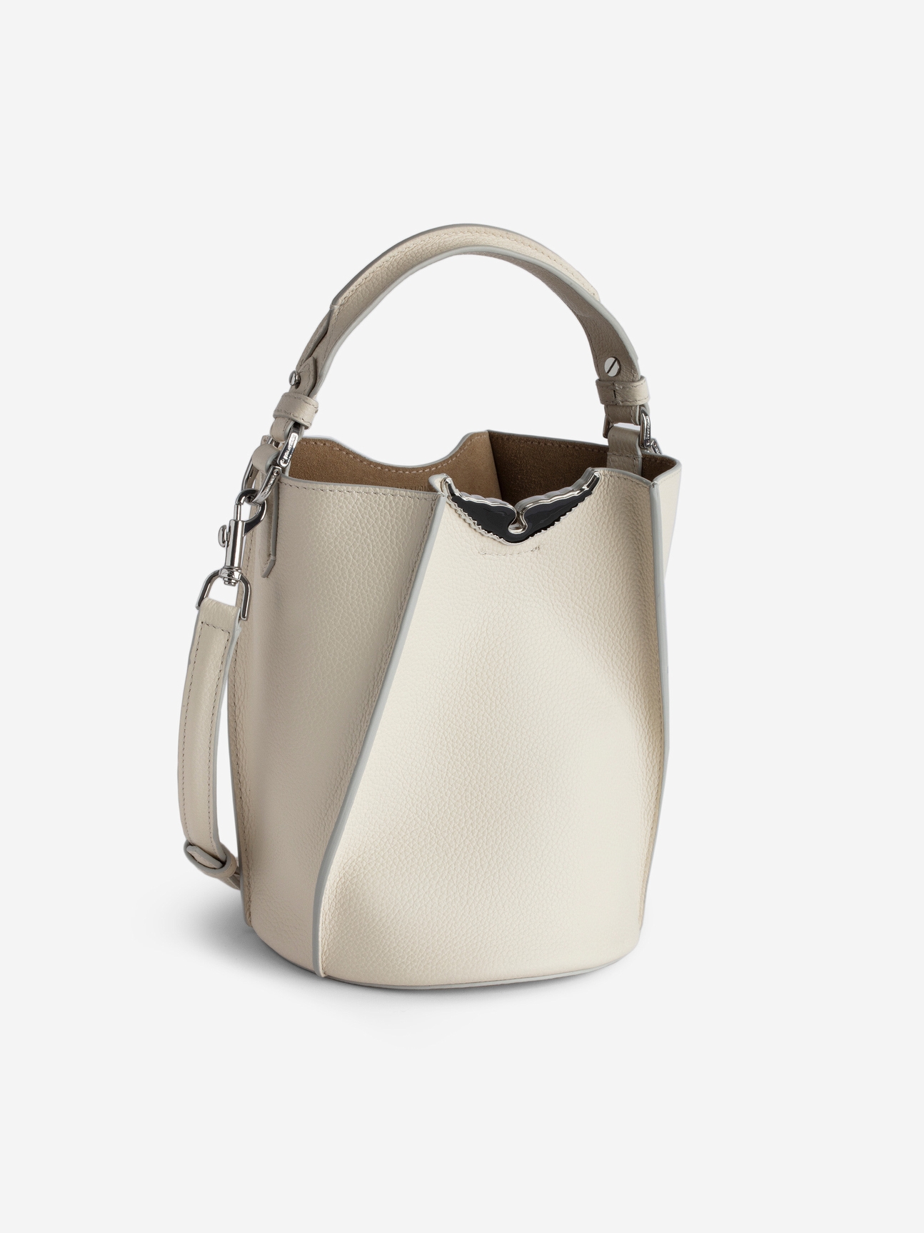 BORDERLINE BUCKET BAG