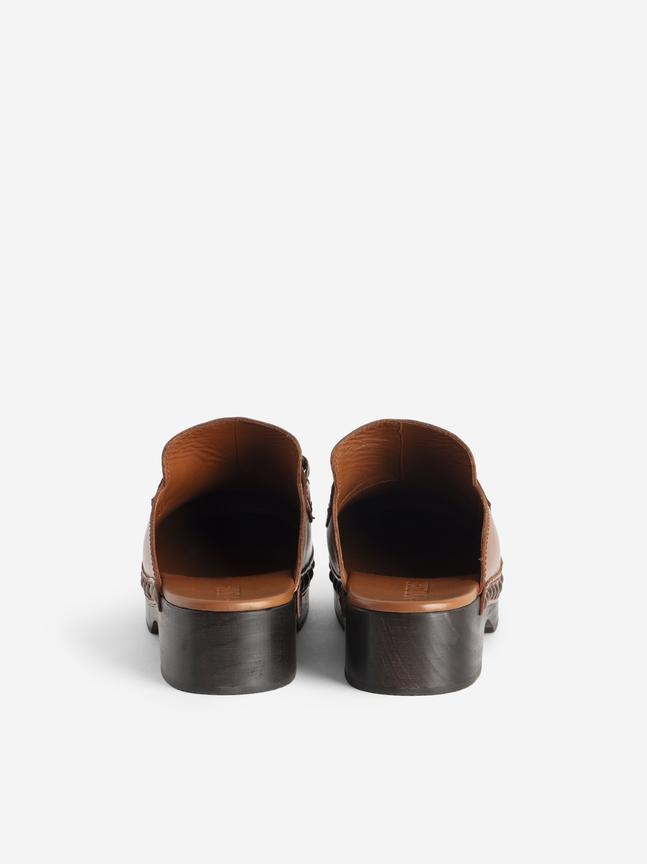 AZORA CLOGS