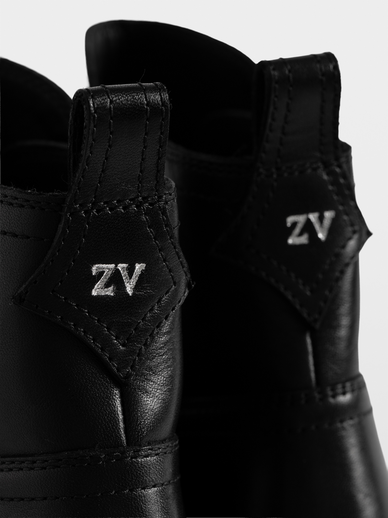 IGATA ANKLE BOOTS