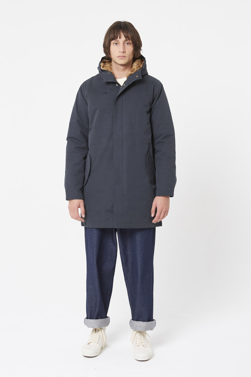 Notre parka iconique est en tissu technique microfibre
