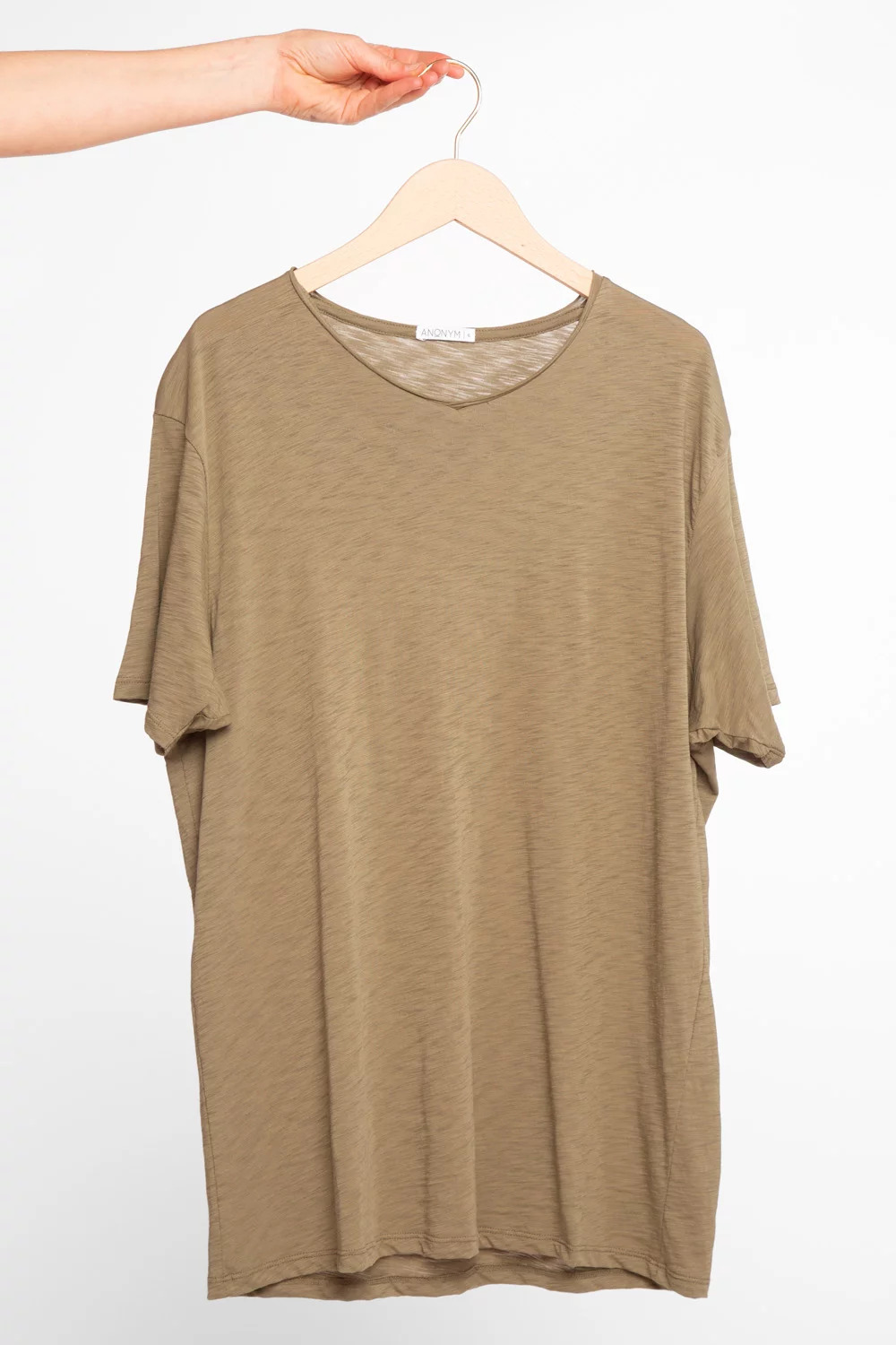 TEE SHIRT COL V ANONYM