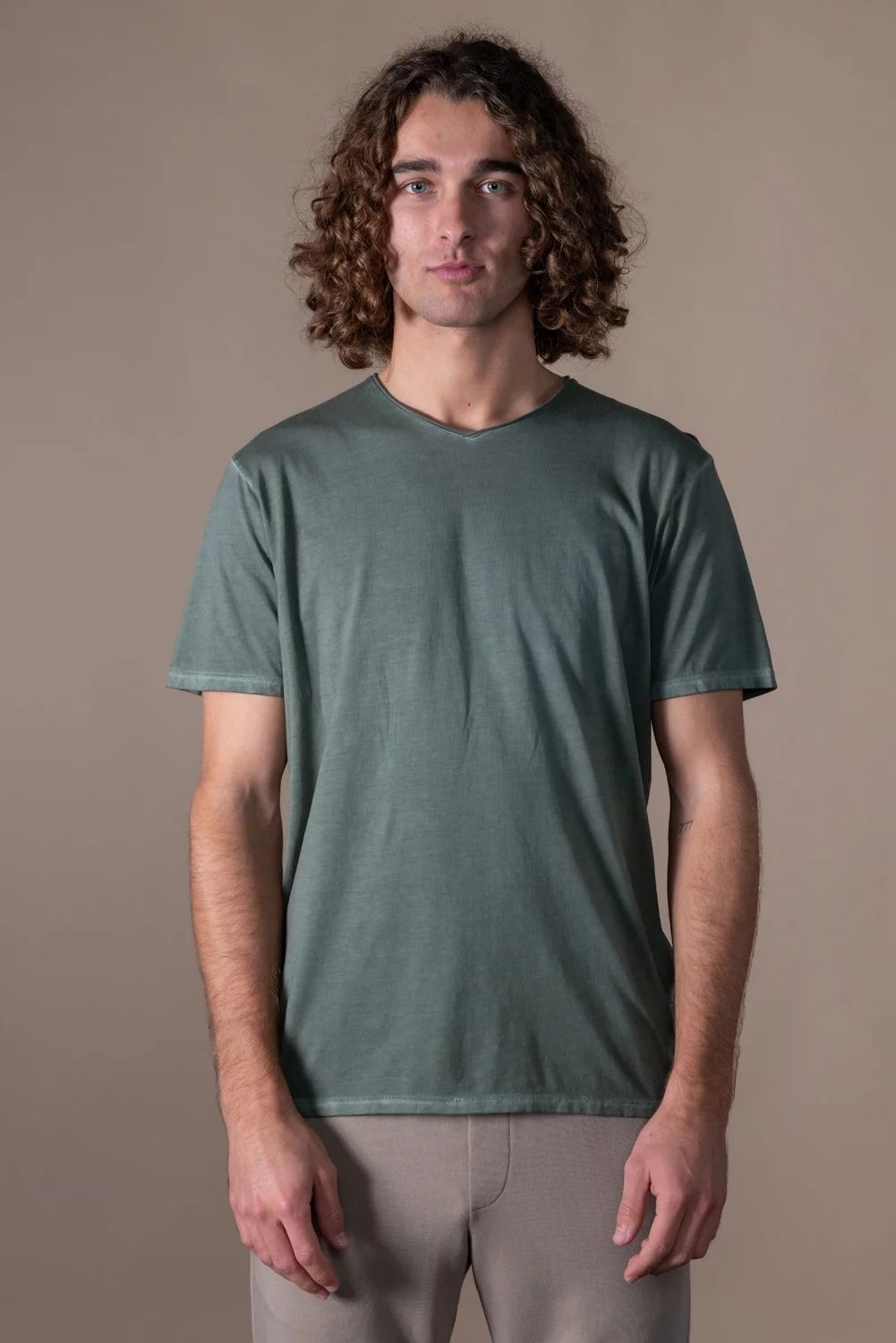 TEE SHIRT COL V ANONYM