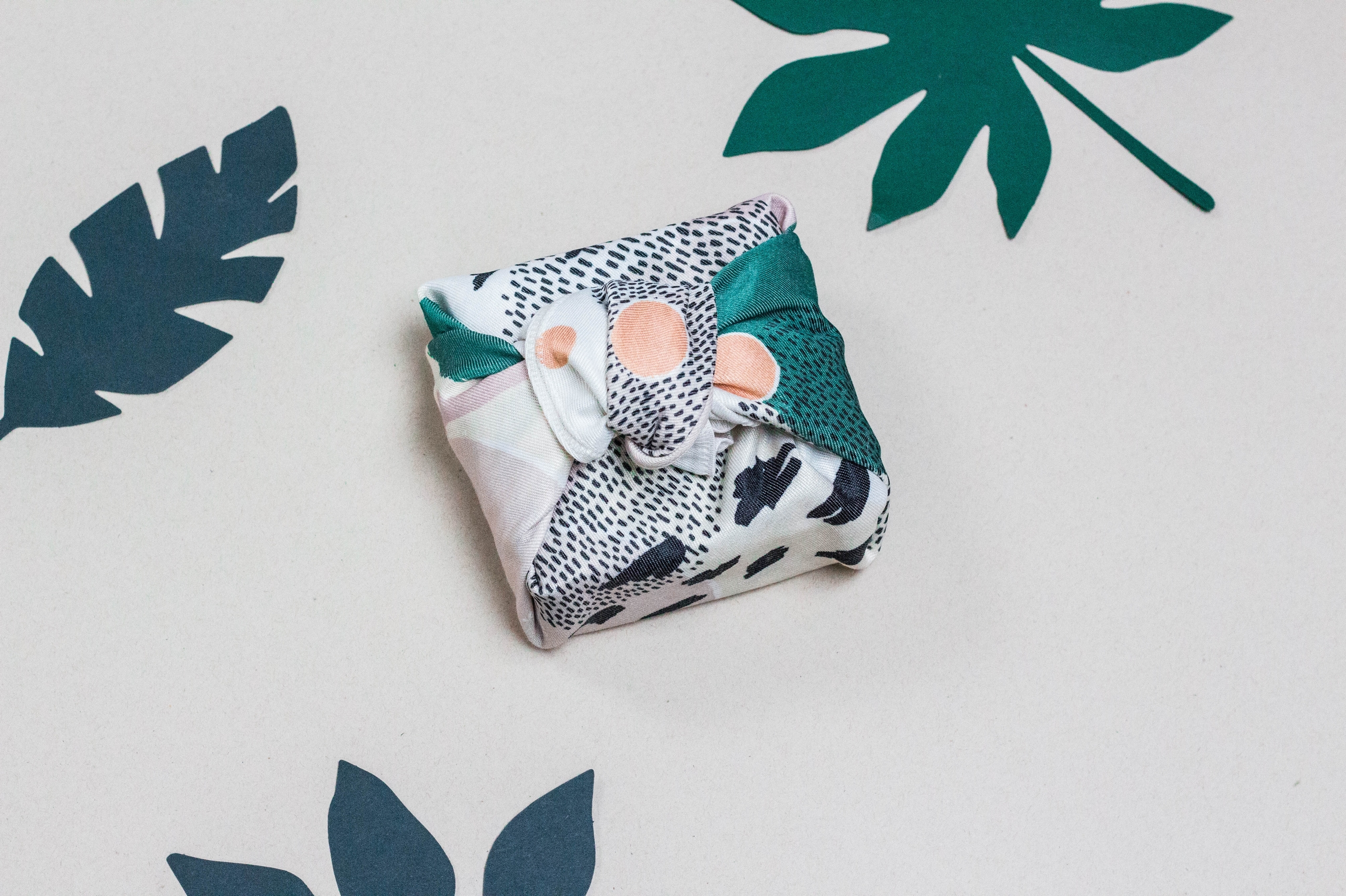 FUROSHIKI MANTRA 50X50 - PAKE - MANTRA