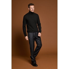 Pantalon by Spontini Ce pantalon a été pensé pour être porté