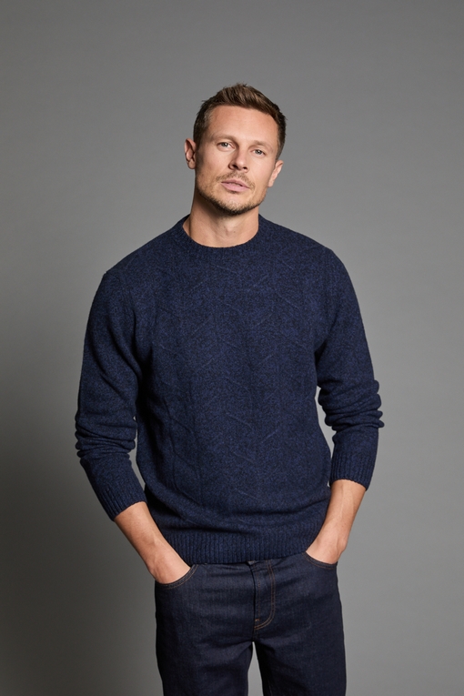 Pull en laine ras de cou, by spontini  -motif torsades -