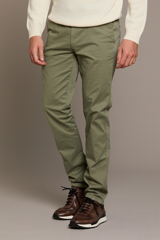 Pantalon chino en coton by Spontini pour homme. Léger,
