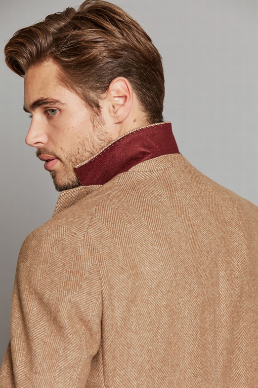 Manteau by Spontini - Il est semi-doublé, avec 2 poches