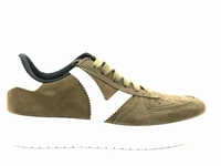 Le modèle chaussure garcon VICTORIA 1258207 de forme basse